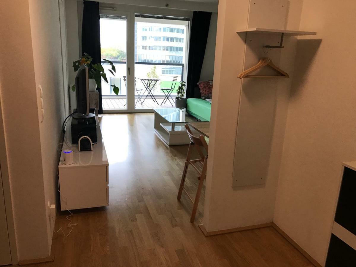 Apartment With Parking On Premise Vienna Exterior photo